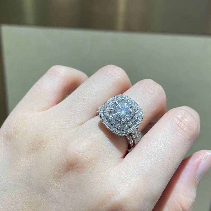 豪华满钻Women's RingS925银镀白金定制选款主石Moissanite2.5ct/副石高碳钻